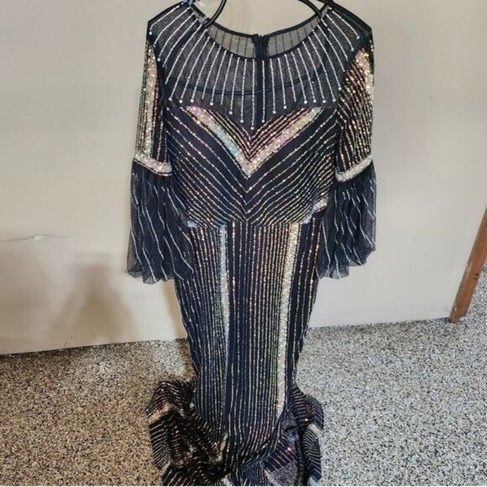 Bee Queen by Reseda Black Sequin Rhinestone Bell Sleeve Mermaid Gown New Size 44